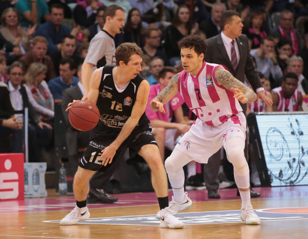 詹姆斯的中 詹姆斯的中