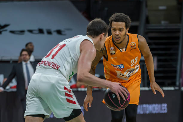 度不如西班 度不如西班